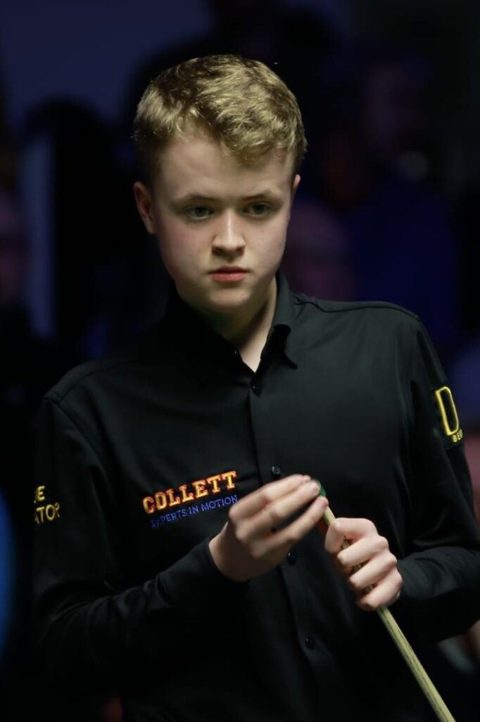 Stan Moody portrait with cue